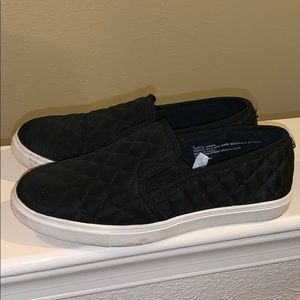 Missimo Black Slip-On